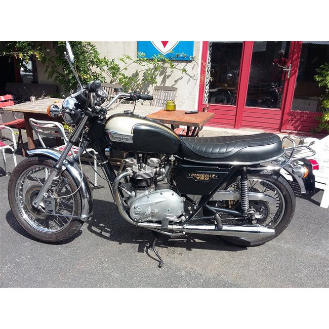 Triumph T140