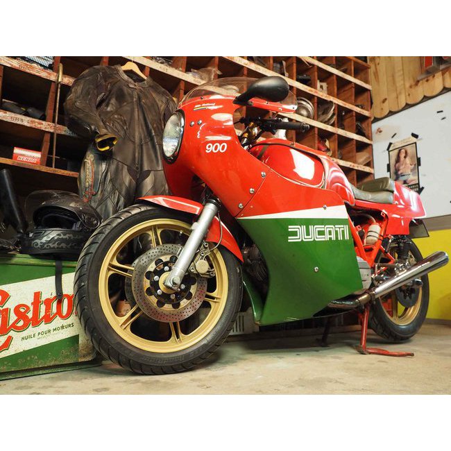 Ducati 900 MHR