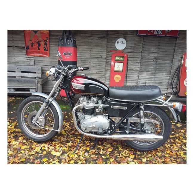 Triump T 140