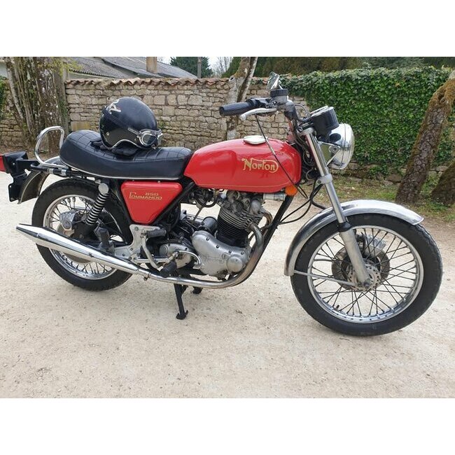 Norton 850 Commando MK3