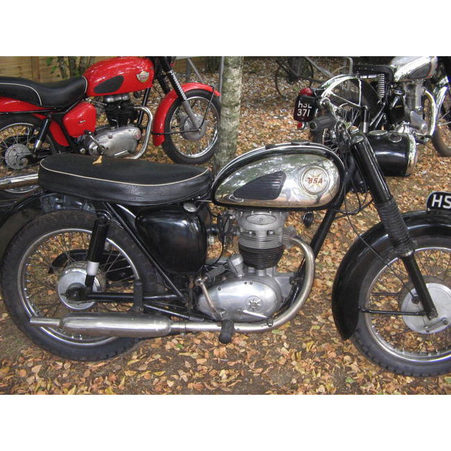 BSA B40