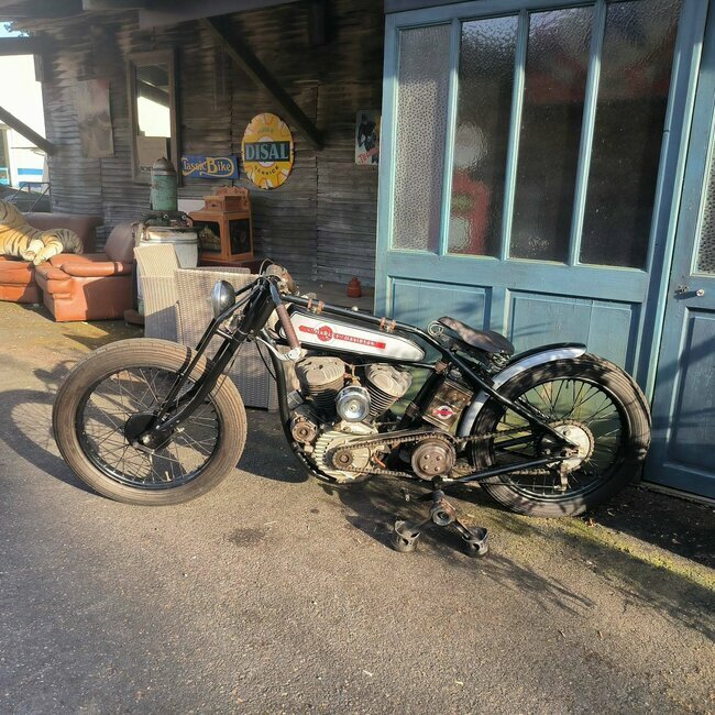 Harley Davidson 750 Board Tracker