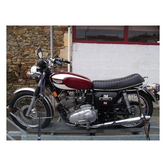 Triumph  T160