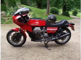 Moto Guzzi Le Mans 2