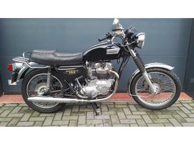 Triumph T140