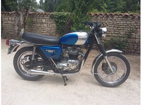 Triumph T 140