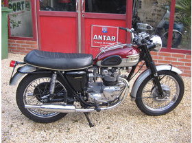 Triumph 500