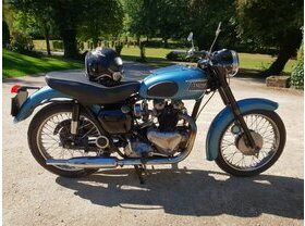 Triumph T110