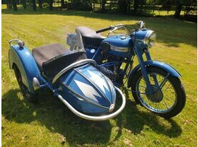 Triumph 6T avec Bender