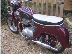 Triumph 5ta